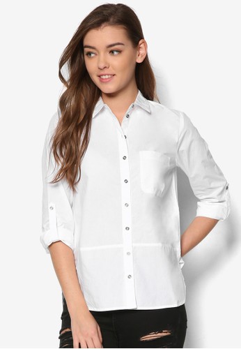 Petite 撞色鈕扣長袖襯衫、 服飾、 T-shirtTOPSHOPPetite撞色鈕扣長袖襯衫最新折價