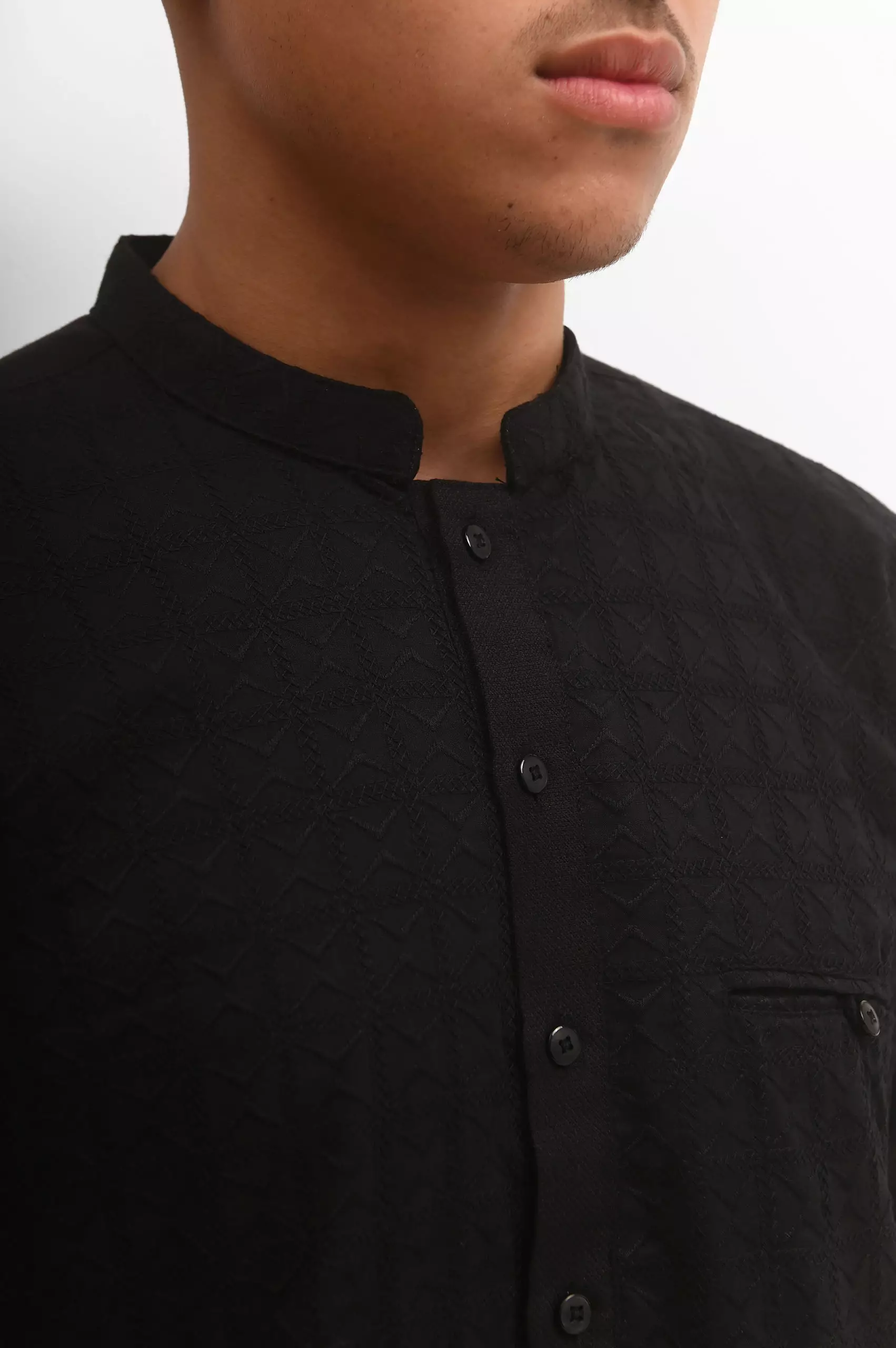 MANZONE Kemeja Koko Lengan Pendek Pria KHALEED - BLACK