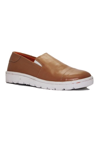 D-Island Shoes Sneakers Slip On Leather Brown