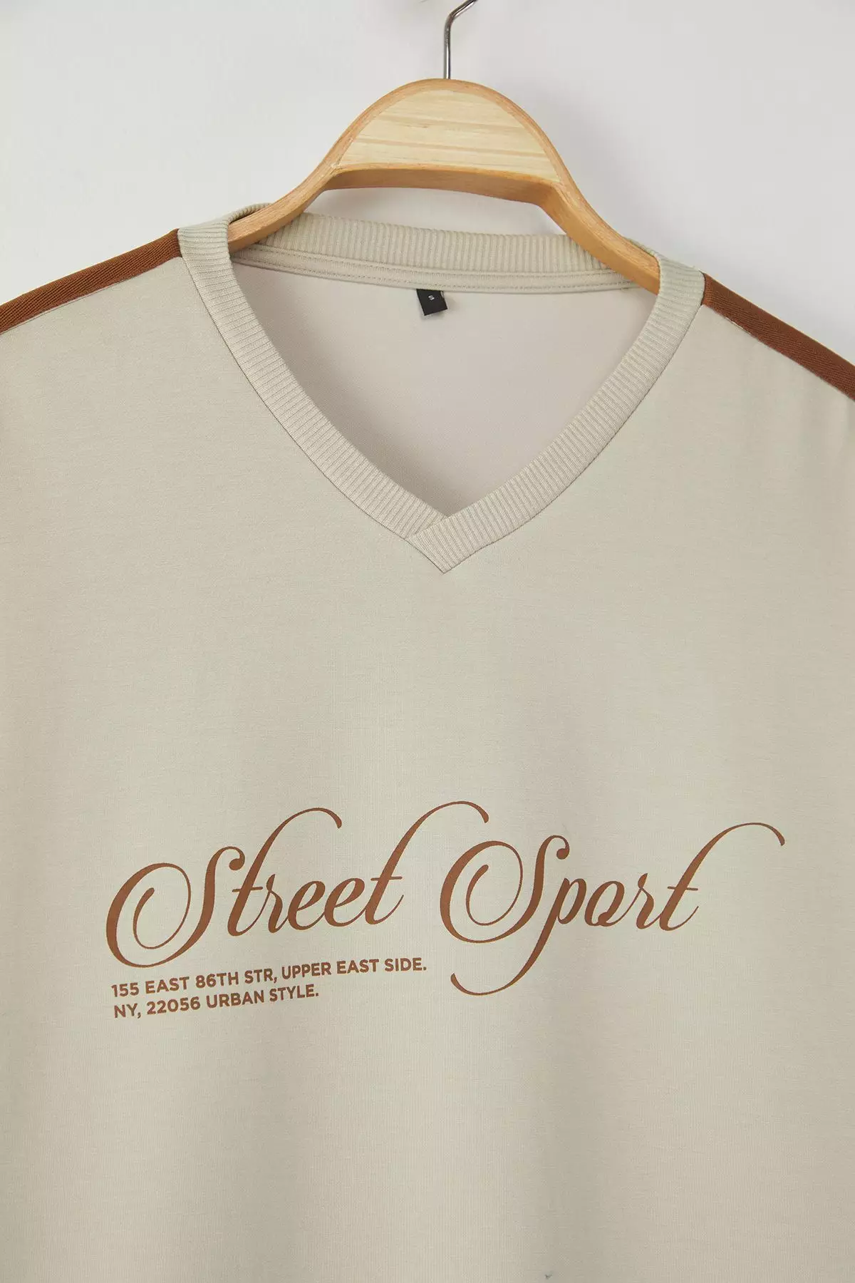 Tas More Sustainable Oversize/Wide Cut V Neck Text Printed Non-raised Sweatshirt TMNAW25SW00208