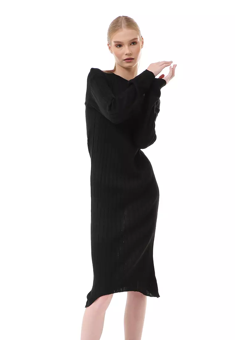Adela Dress Rajut Tunik Wanita Motif Polos Long Sleeve Relaxed Fit - Hitam