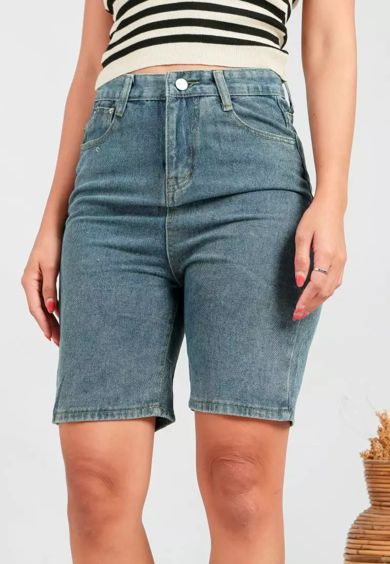 Jade Biker Short Jeans in Blue