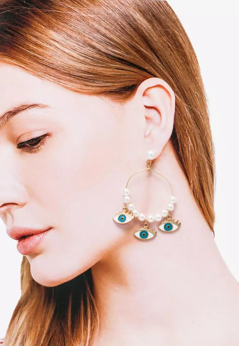 Anting-anting Online: Tren Gaya yang Selalu Berkilau