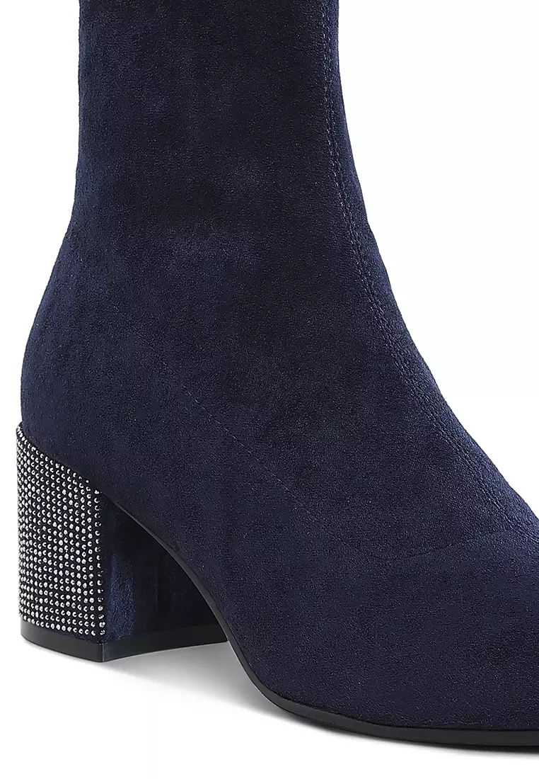 Sepatu bot hak blok berhias berlian imitasi warna biru tua