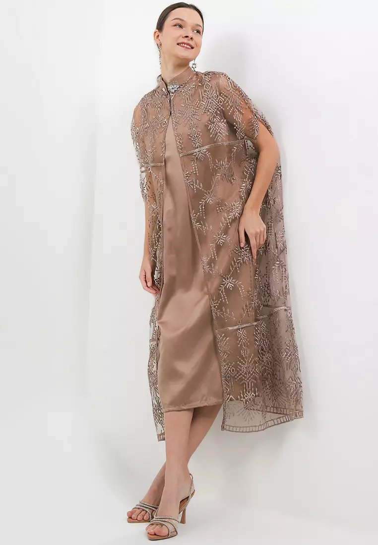 Mandarin Collar W/ Diamond Ethnic Emb Long Cape Cardigan