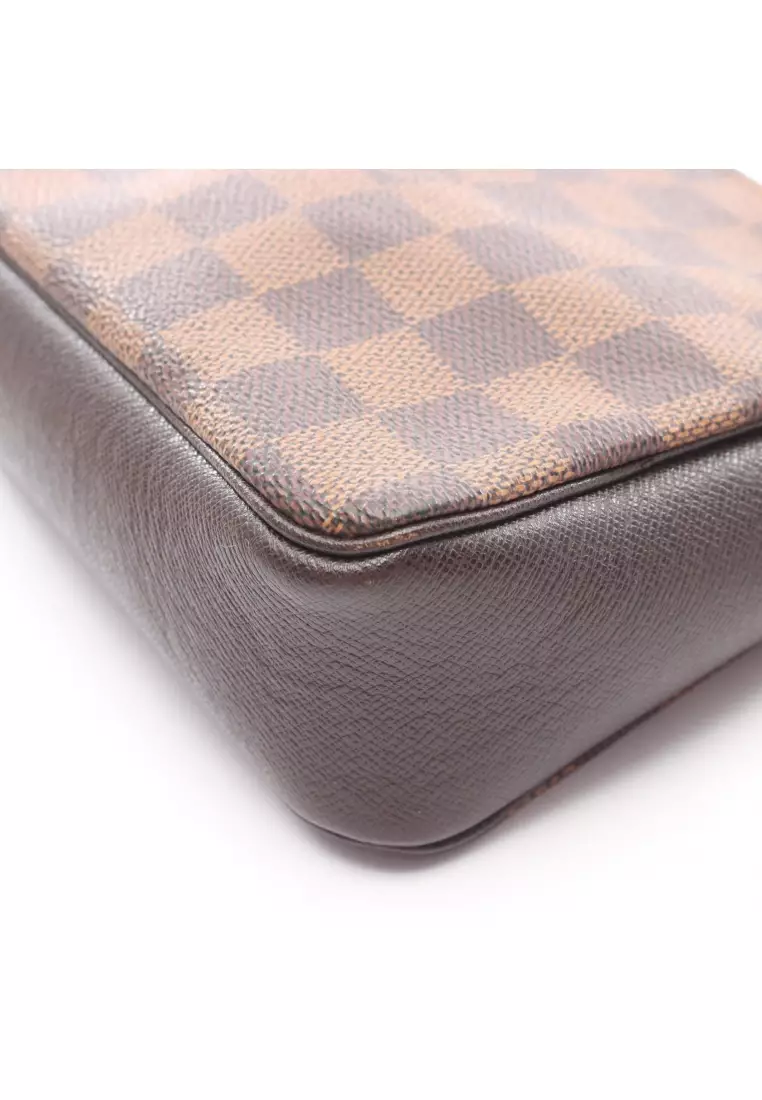 Pre-Loved Louis Vuitton Truth Makeup Damier  ebene Handbag PVC leather Brown