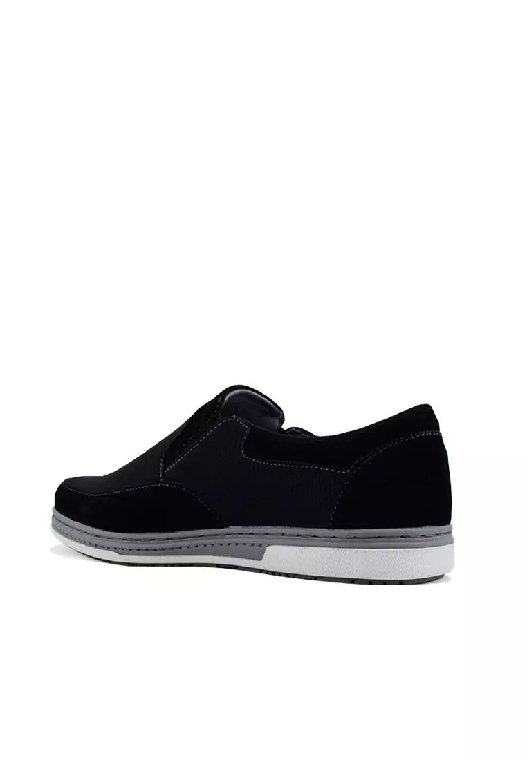 Sepatu Sneakers Slip On Pria Connor