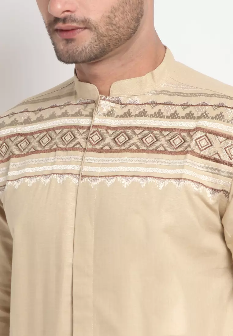 LARUSSO Big Size Kemeja Koko Bordir Katun Dobby Panjang - Beige L019