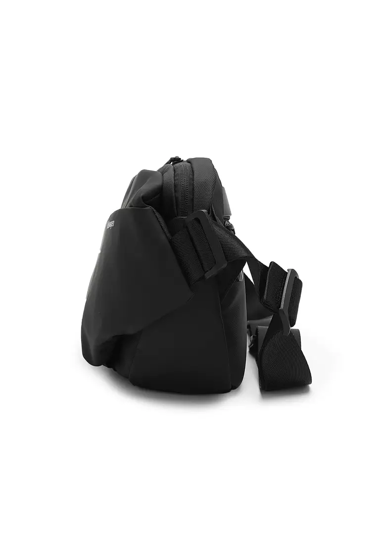 Chest clearance bag pria