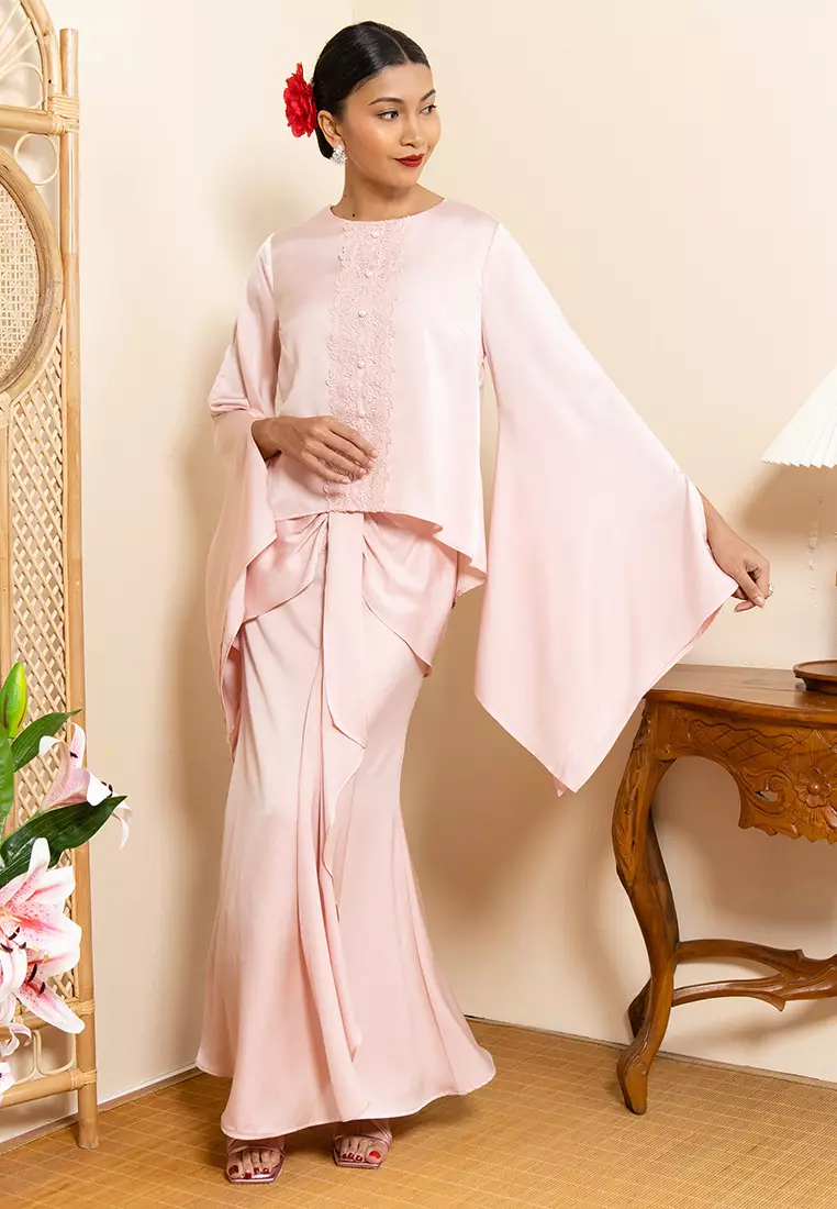 Buy Zalia Kimono Sleeve Top With Drape Skirt 2024 Online