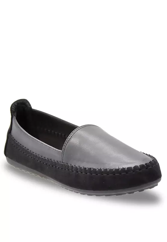 Round Loafers