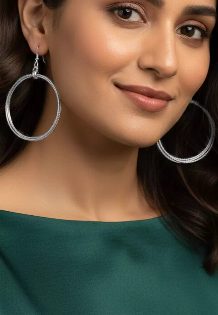 Aksesoris Anting Wanita Hoops dangling Earring Silver 