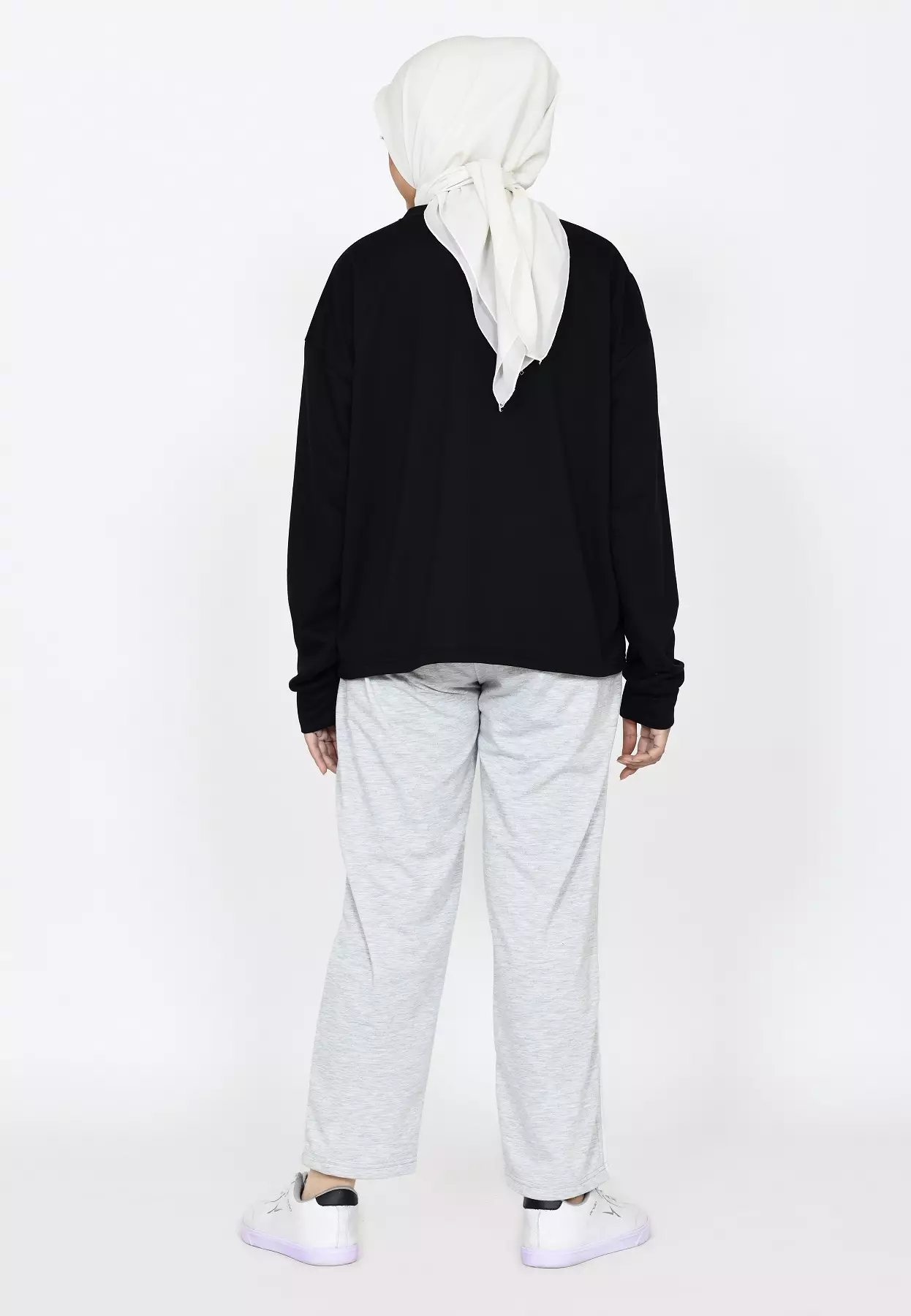 Setelan Training Alena 2