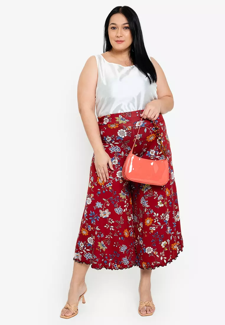 Square pants best sale for plus size