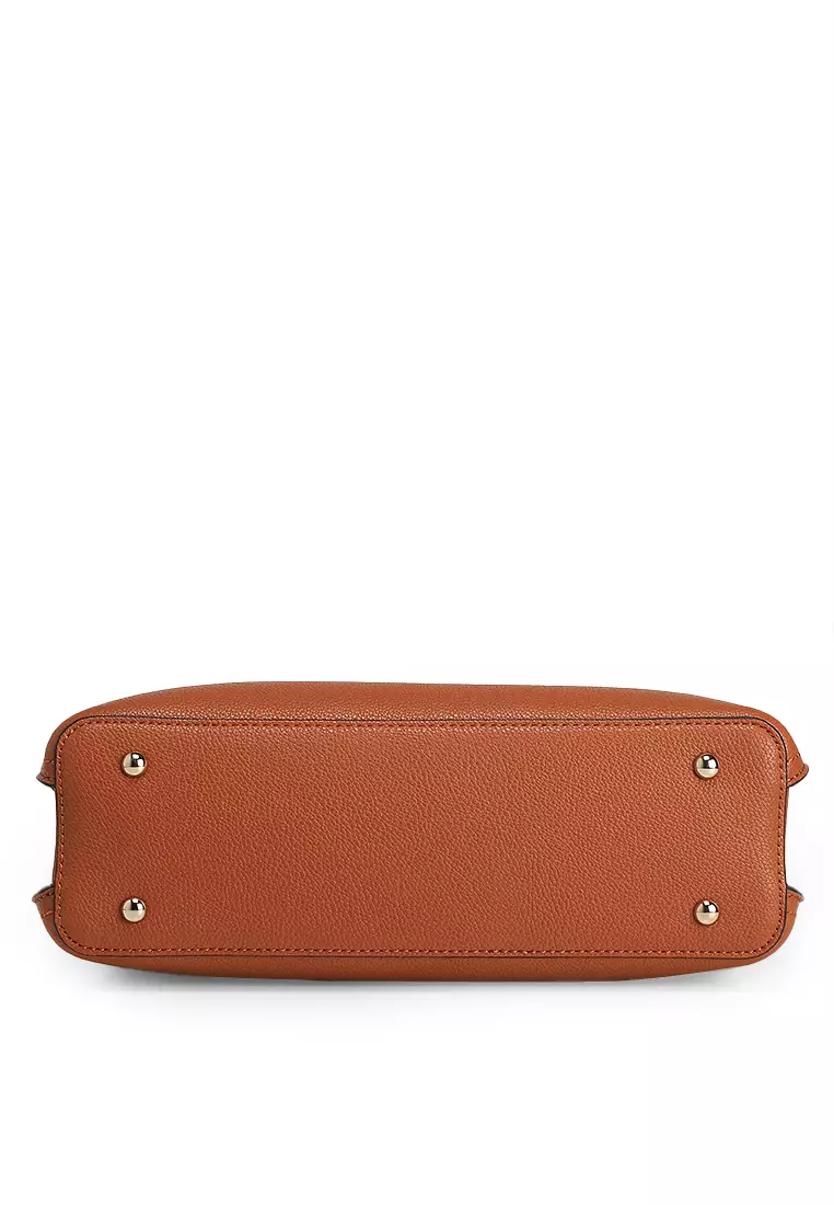 GUESS Meridian Schultertasche In Cognac – Aus 100% Polyurethan, Verstellbarer Riemen, Ca. 32x27x6,5 Cm