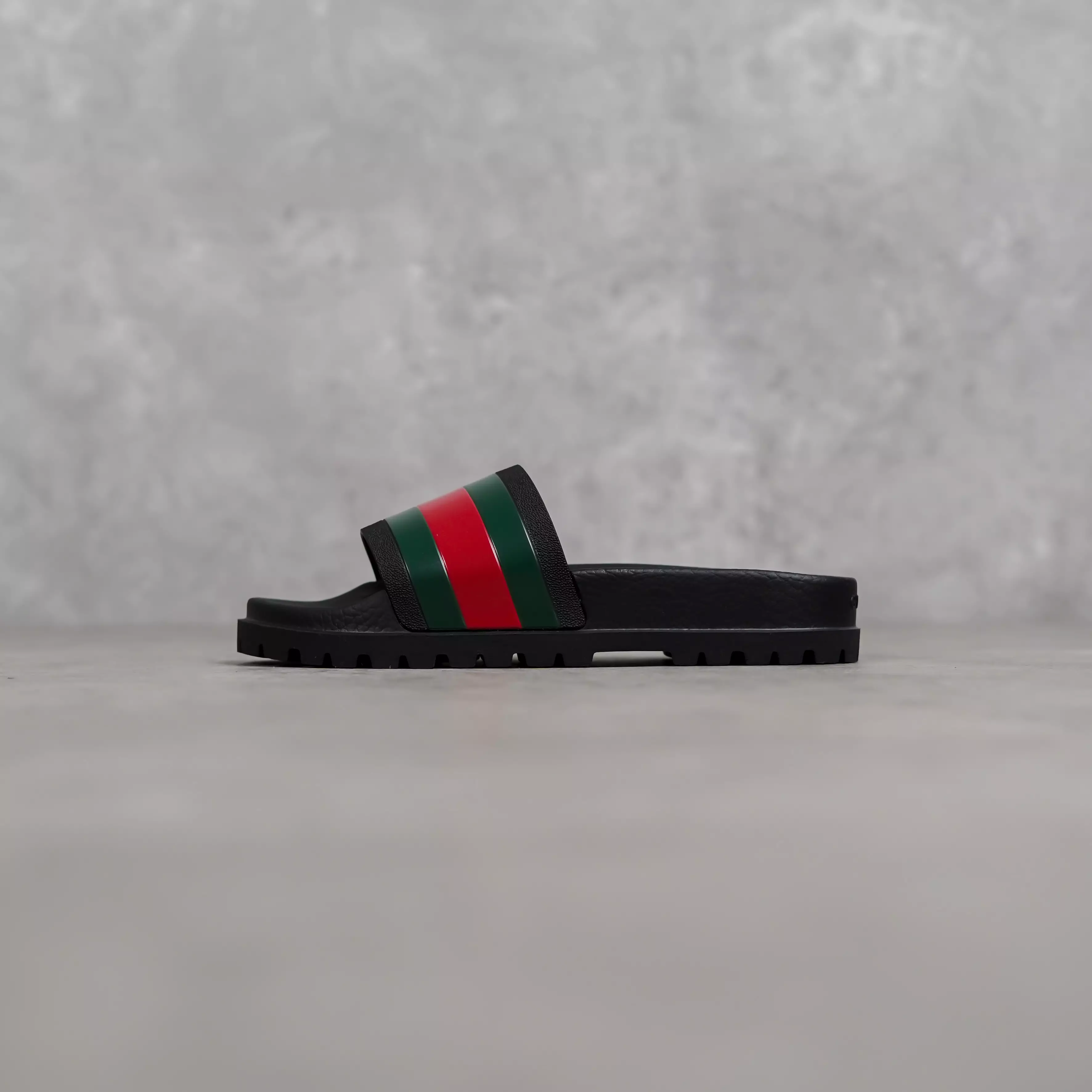 Sandal GUCCI OG STRIPE RED GREEN BLACK NEW RUBBER SLIDE 100% ORIGINAL