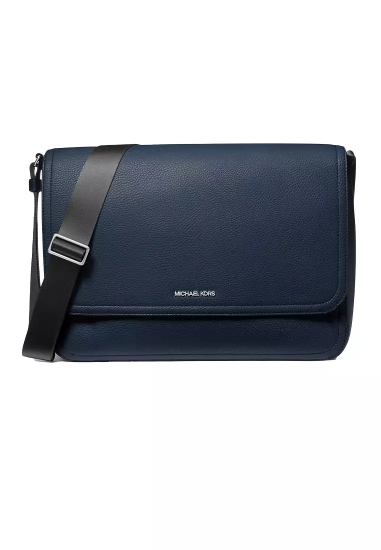 Material for michael kors bags best sale