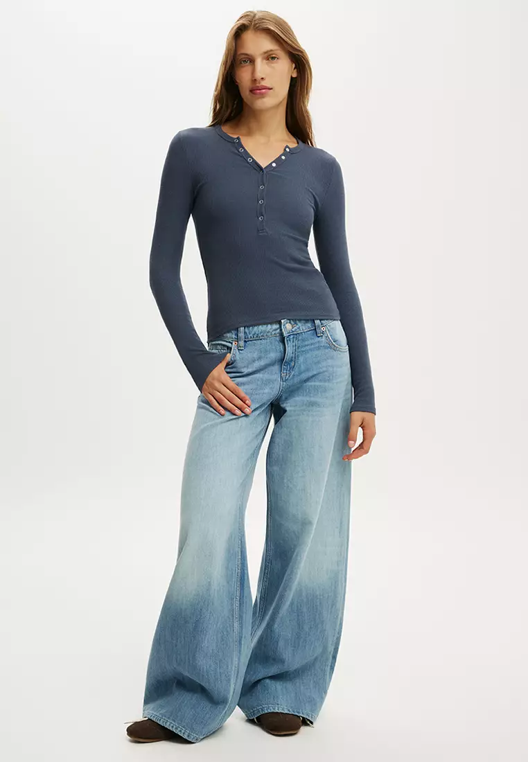 Blake Henley Long Sleeves Top