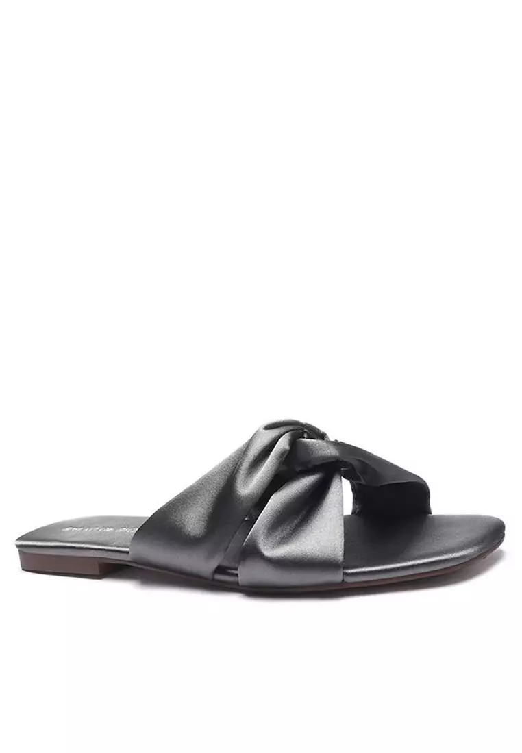 Discount on Twenty Eight Shoes  shoes - SKU: Satin Bow Slippers 101-13