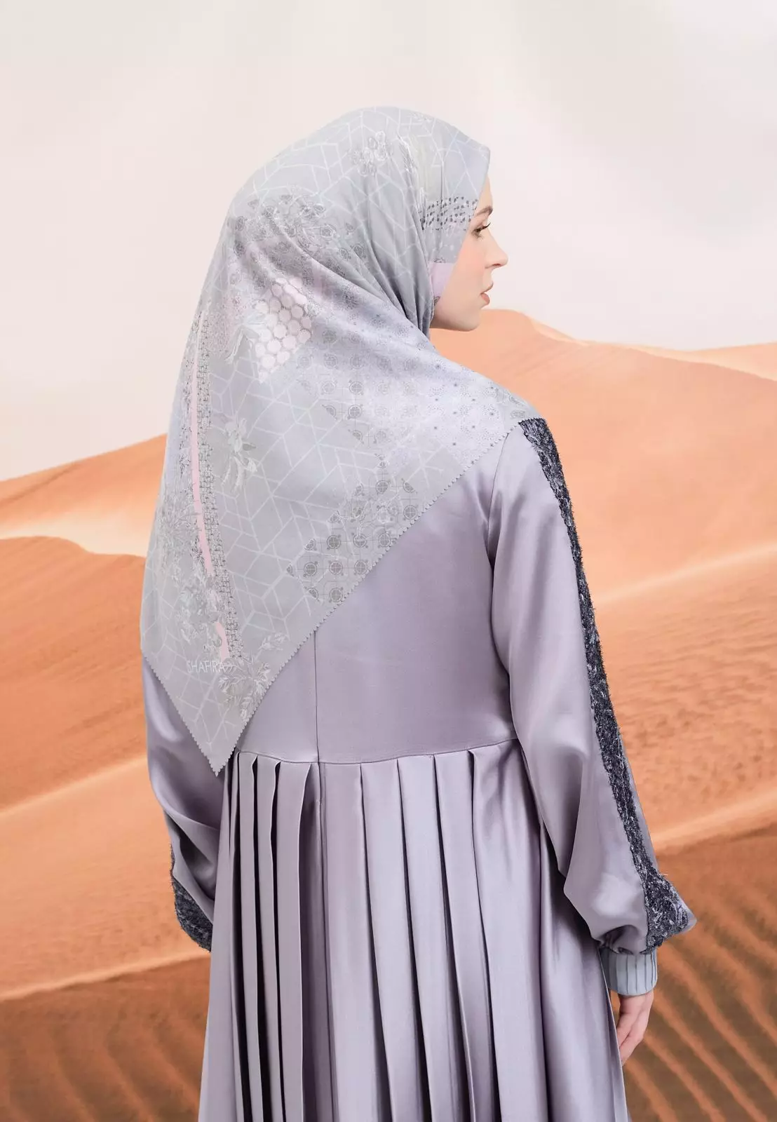Dilara Printed Scarf | Hijab Segi Empat Motif