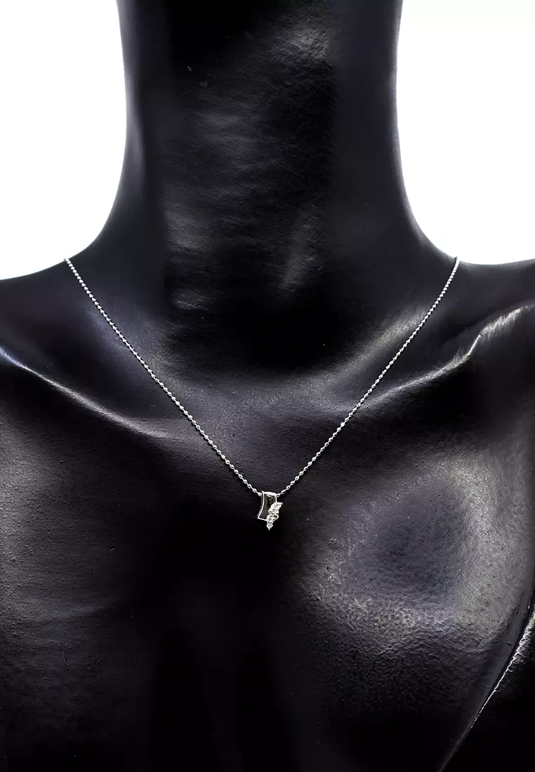 18K White Gold Necklace with Diamonds
