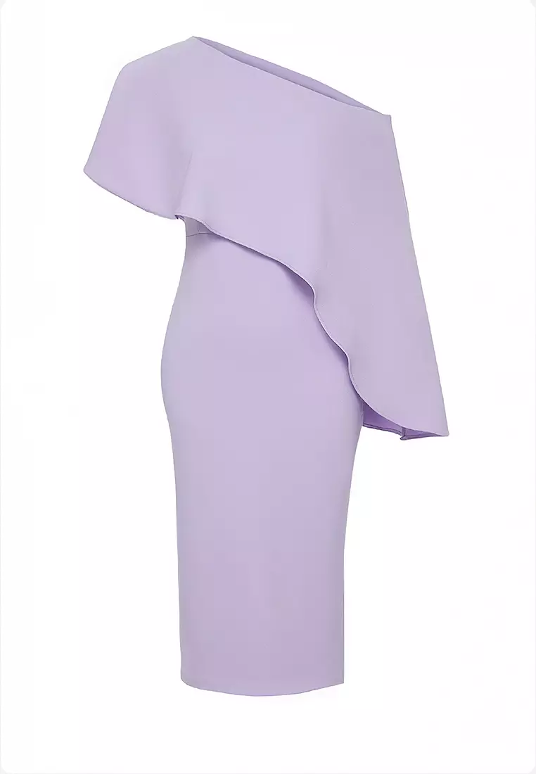 Cape Detailed Elegant Evening Dress