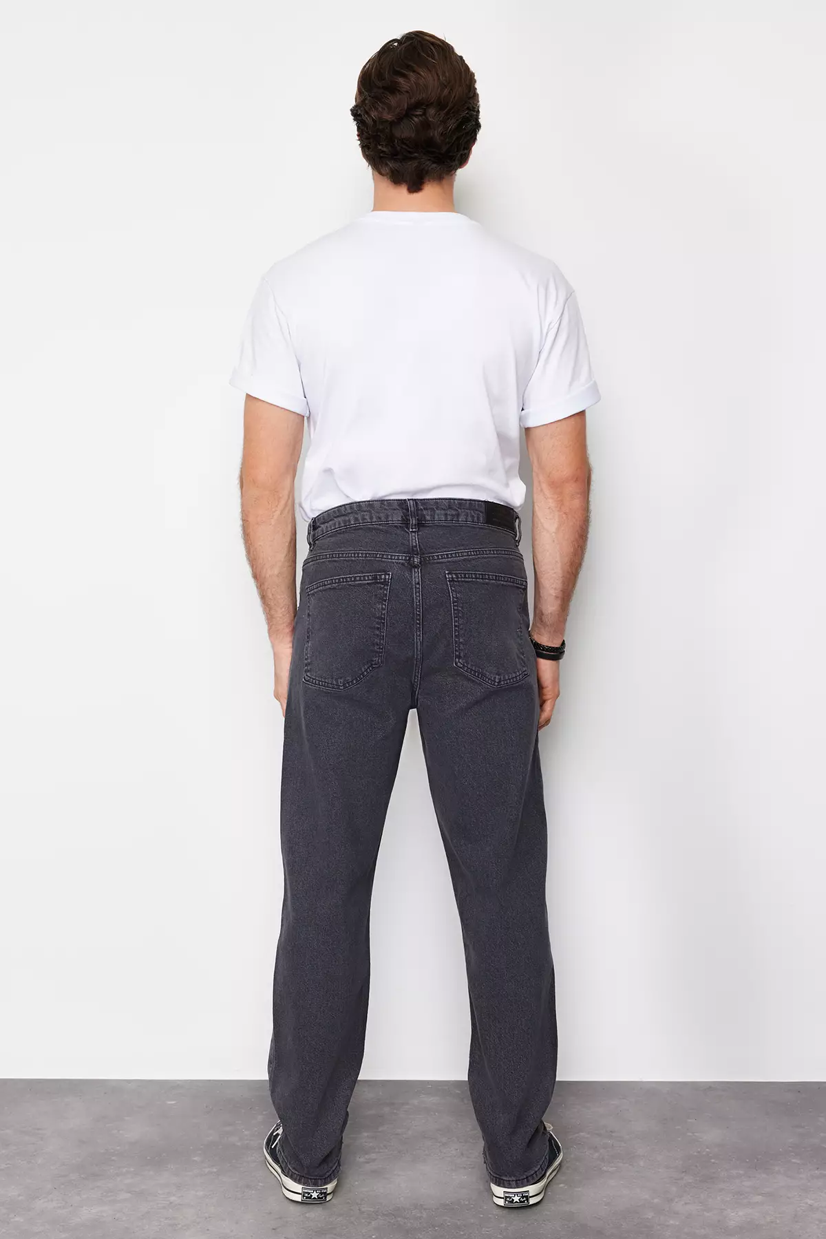 Straight Cut Jeans