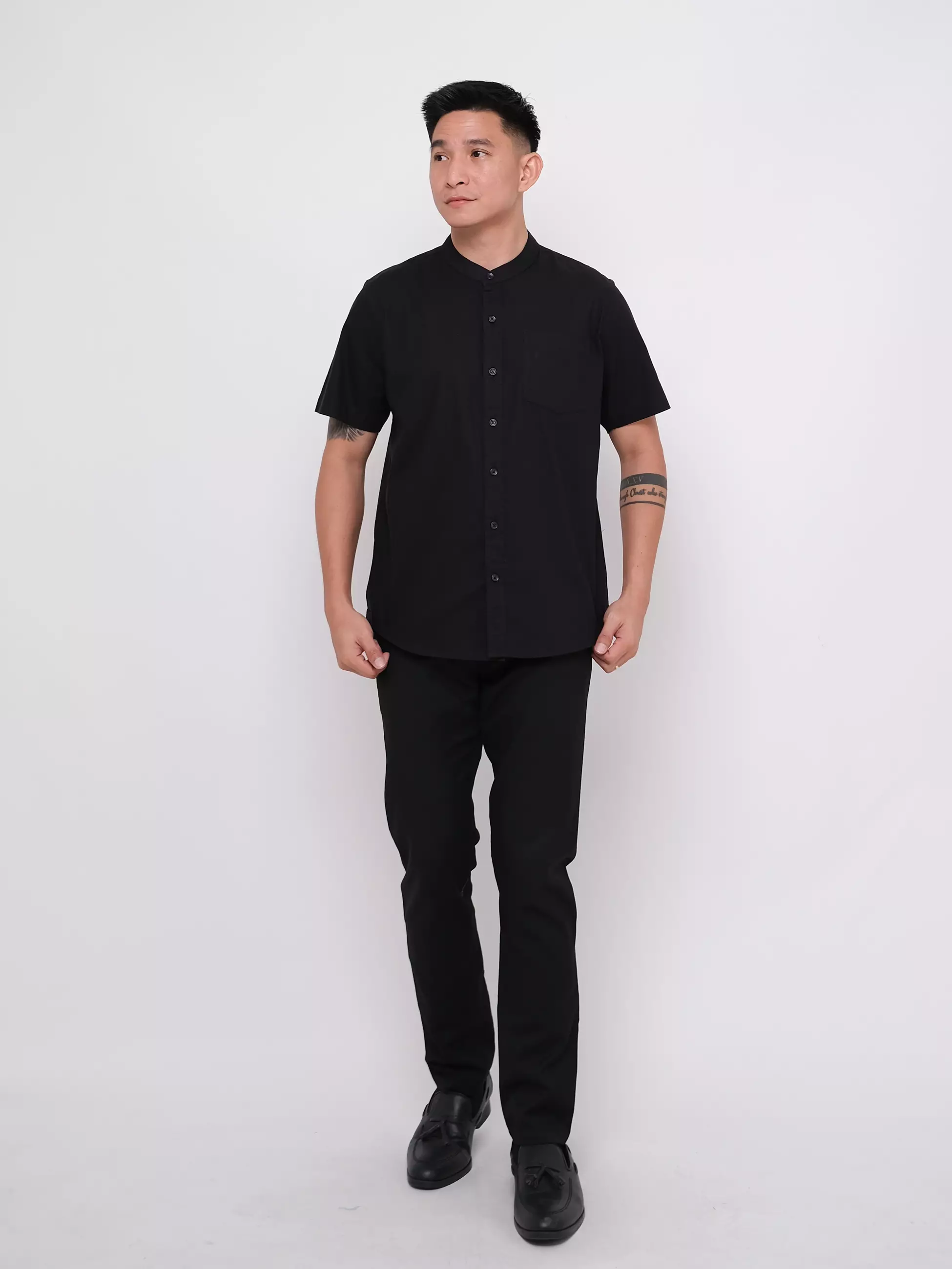 Kemeja Kerah Shanghai Bahan Oxford Baju Koko Lengan Pendek Polos Hitam 50440