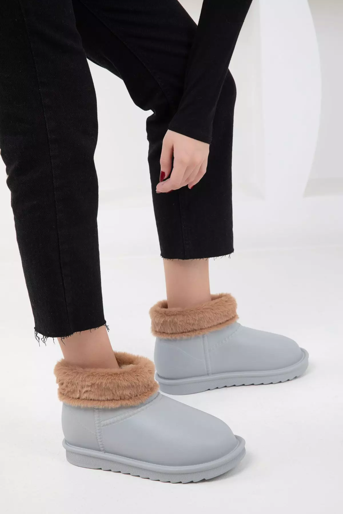 Discount on Soho  shoes - SKU: Collared Lined Boots