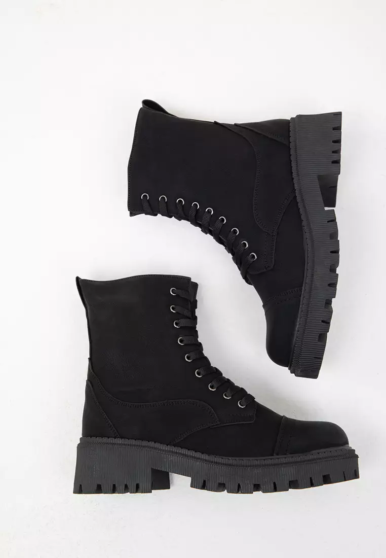 Women's Boots Black Matte - 20044 Model Bootie