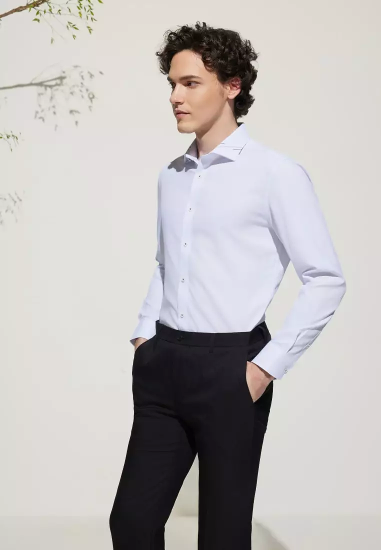 G2000 Non-Iron Dry Smart Fit Twill Shirt with Design Detail