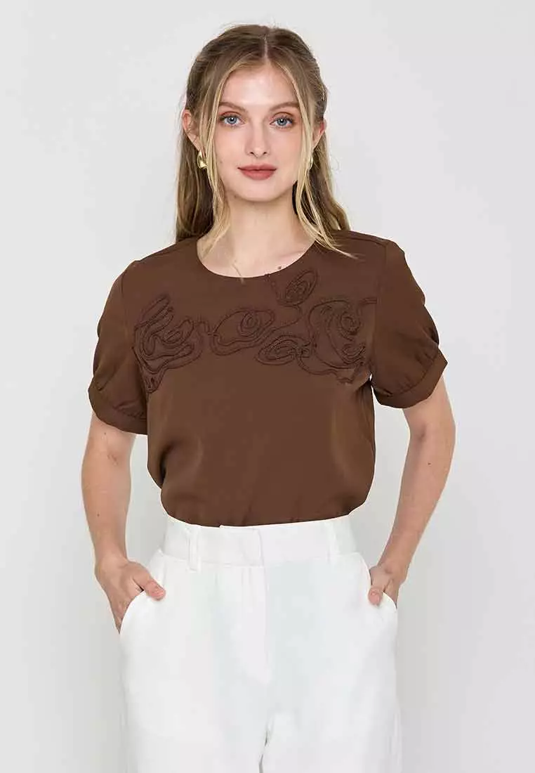 Amelie Round Neck Top with Flower Embroidery