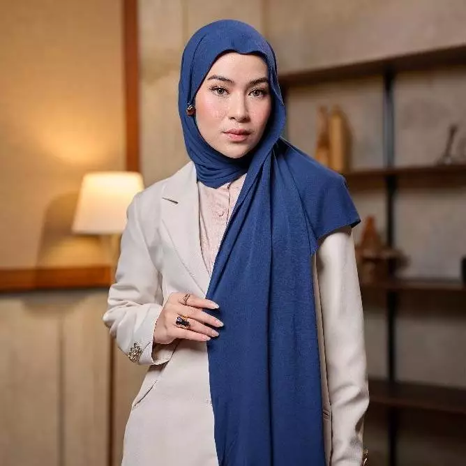 ZM Zaskia Mecca - Zinia Denim Hijab Instant Polos | Daily Hijab