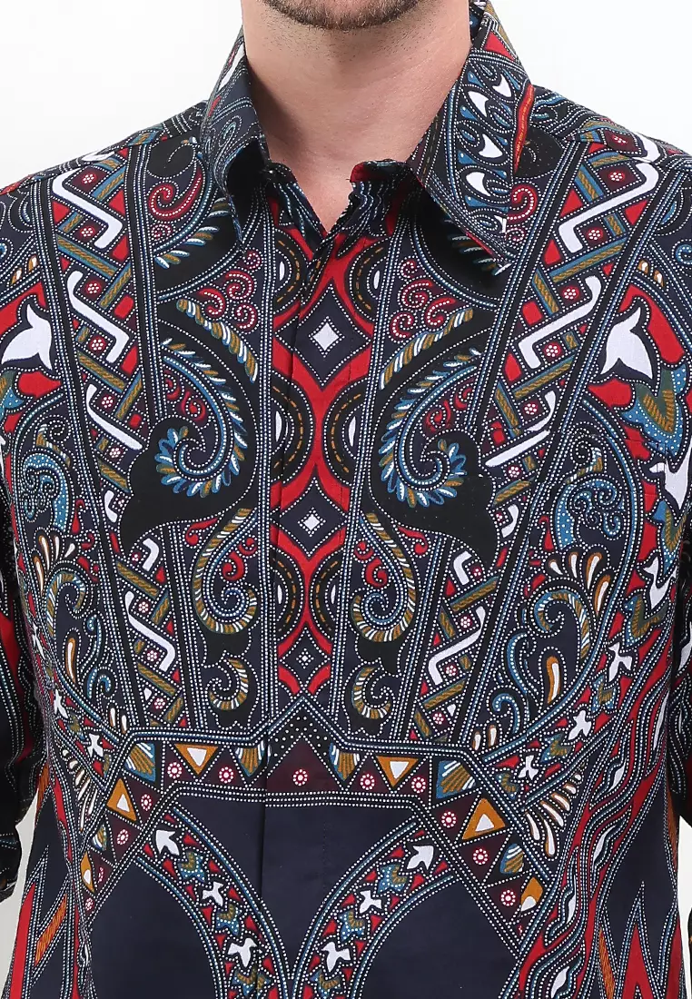 Kemeja Body Fit Batik Sawat Muncuk Nyigar