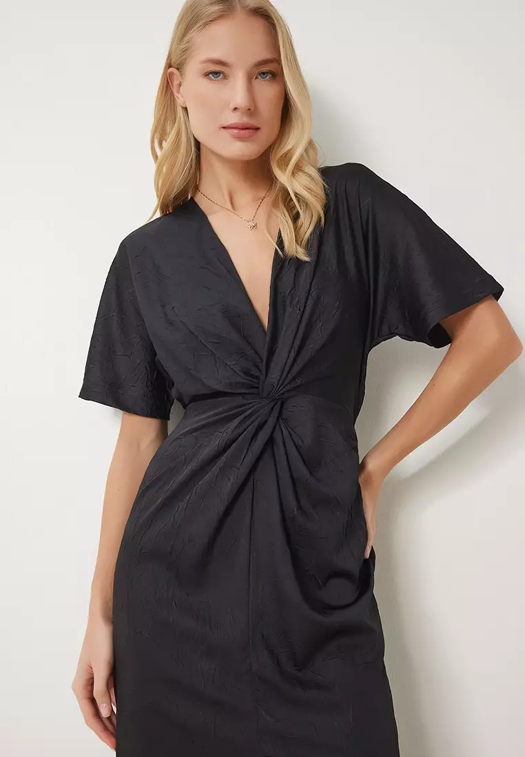 Crinkle Effect Knotted Midi Dress
