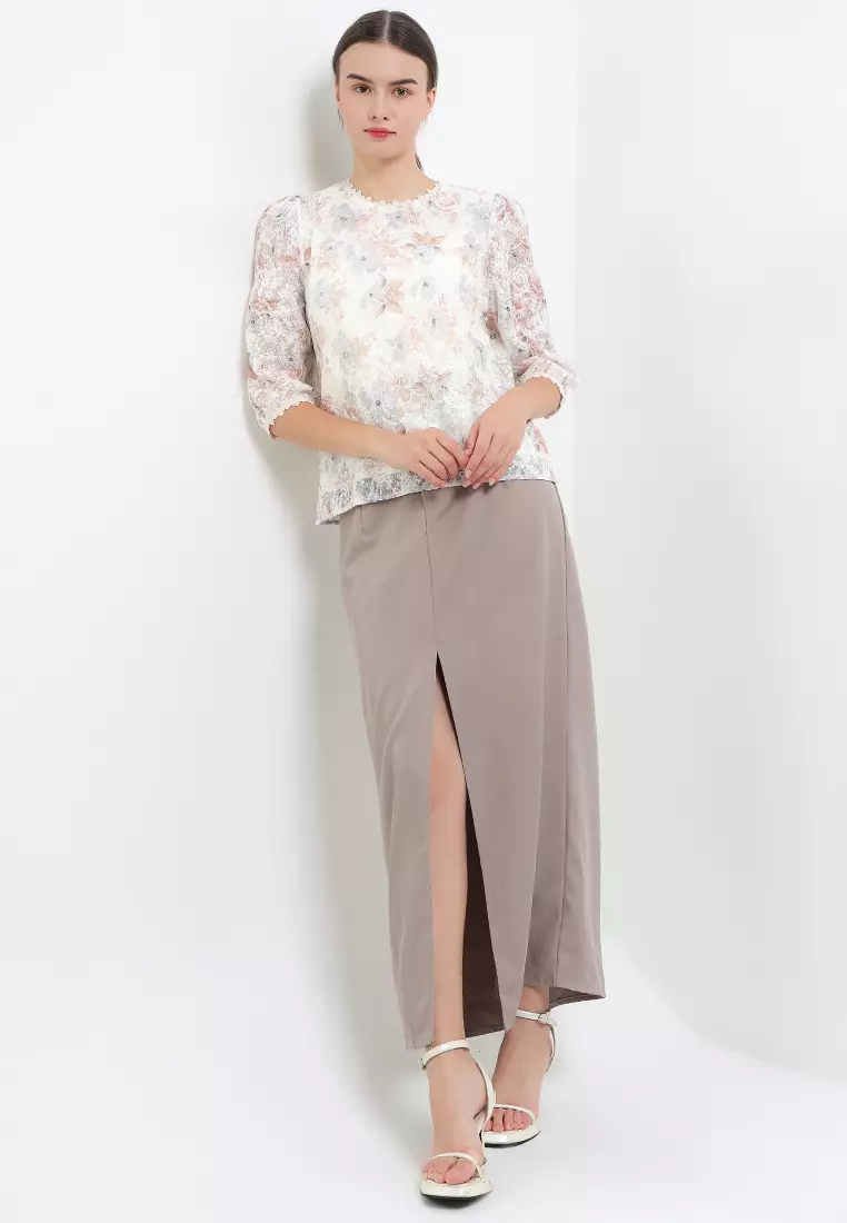 3/4 Sleeves Flo Mesh Print Emb Lace Trimmed Blouse