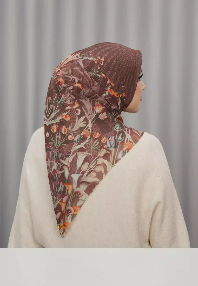 Tulip Voile Square - Mahogany