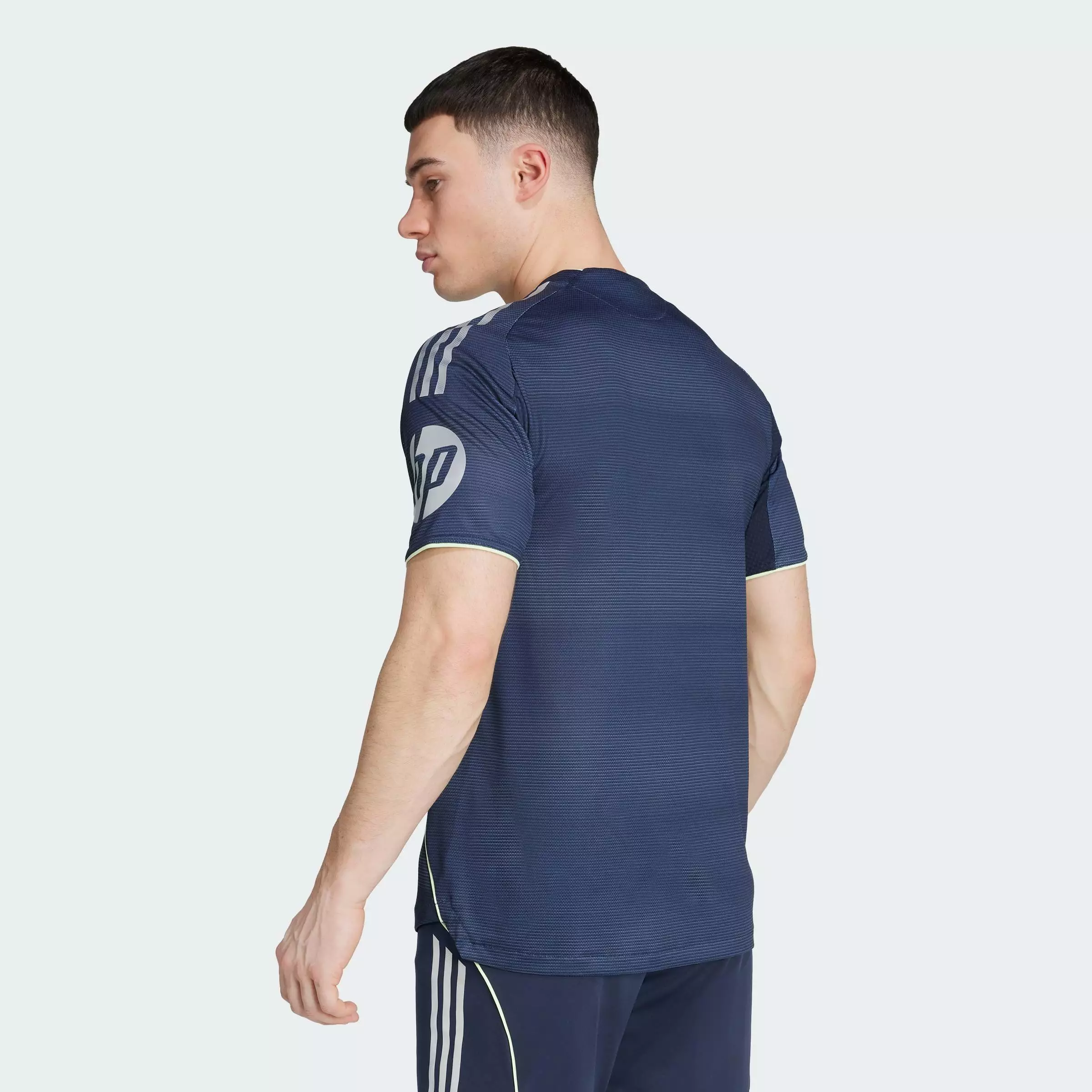 Football Real Madrid 25/26 Away Authentic Jersey Men Blue JV5920