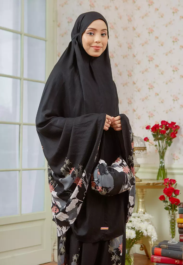Shafiya Prayer Set in Black Pansy (Lozy x Heidy)
