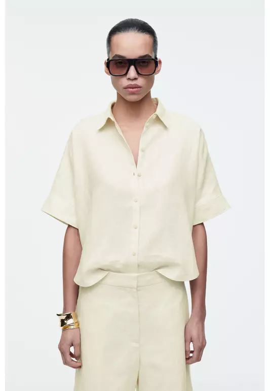 BOXY SHORT-SLEEVED LINEN SHIRT