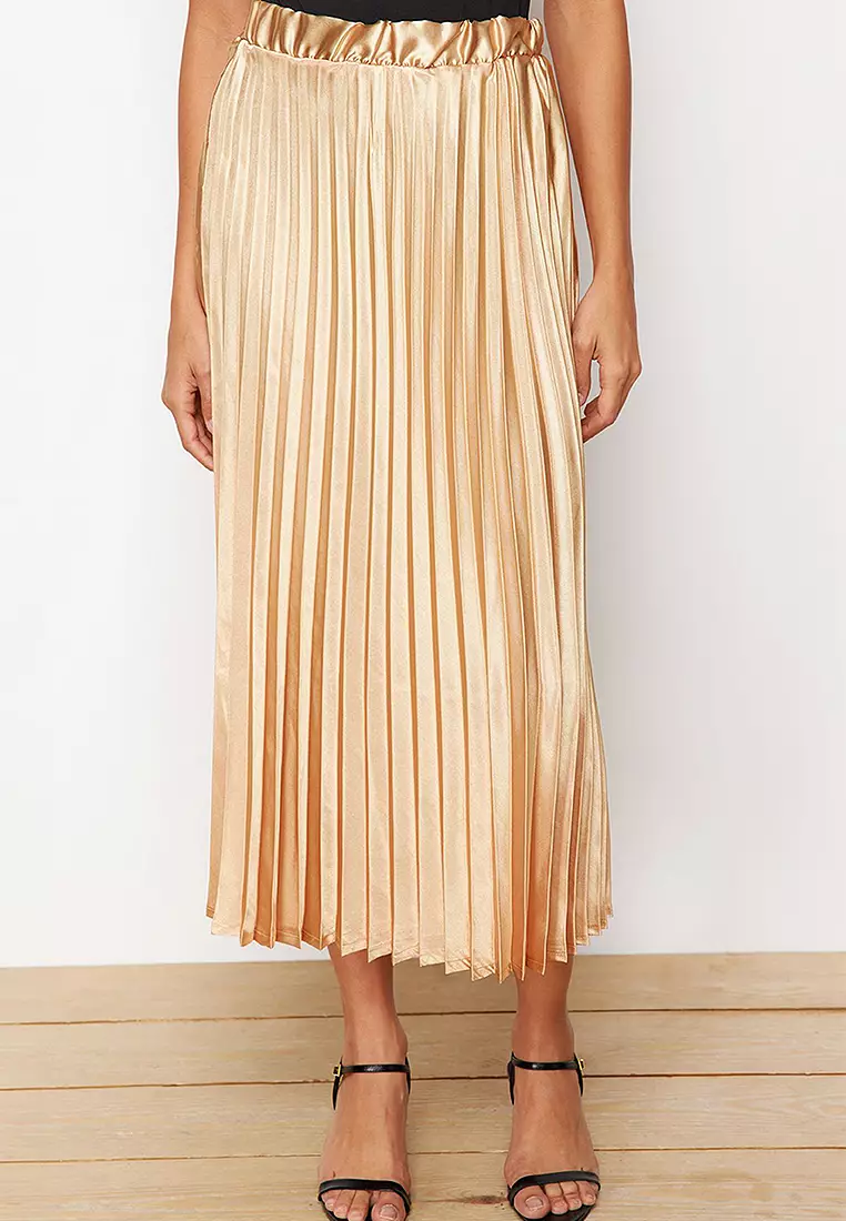 Satin maxi skirt pleated store