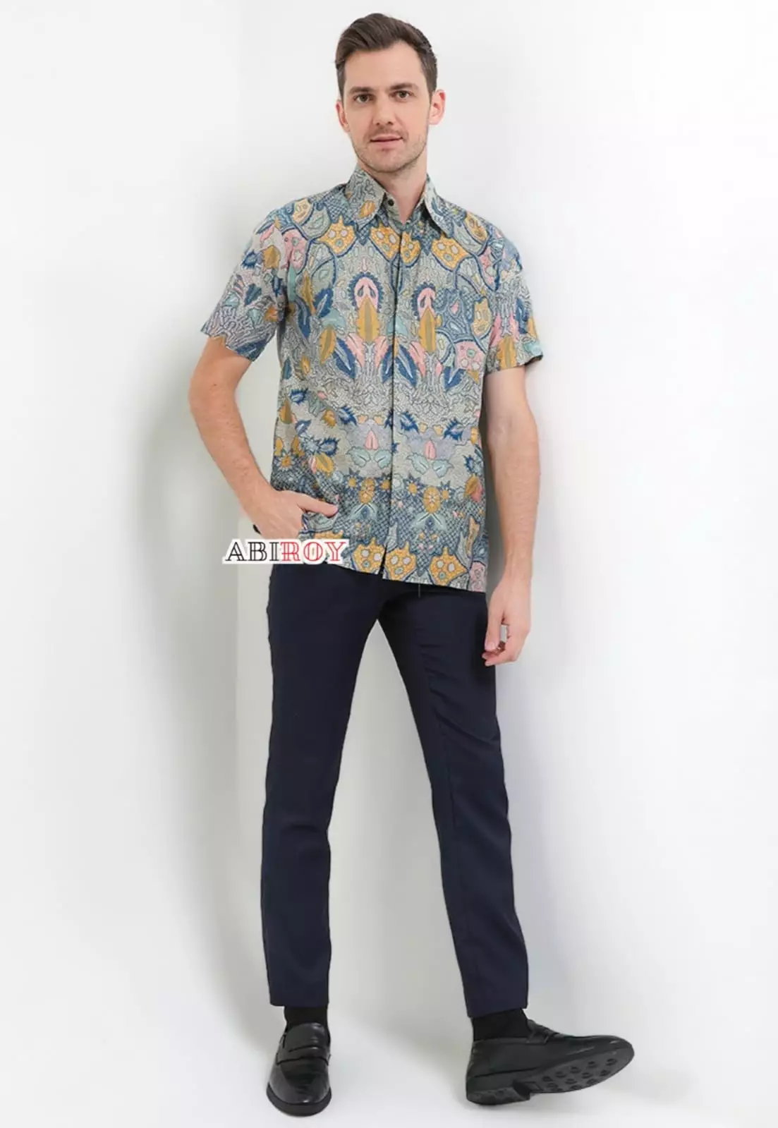Cempraka Abu Kemeja Batik Pria Premium Slimfit Lengan Pendek NLN
