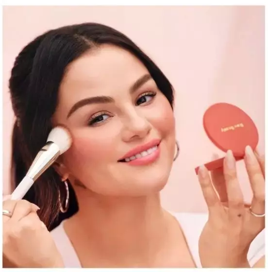 RARE BEAUTY Soft Pinch Matte Bouncy Blush - Divine