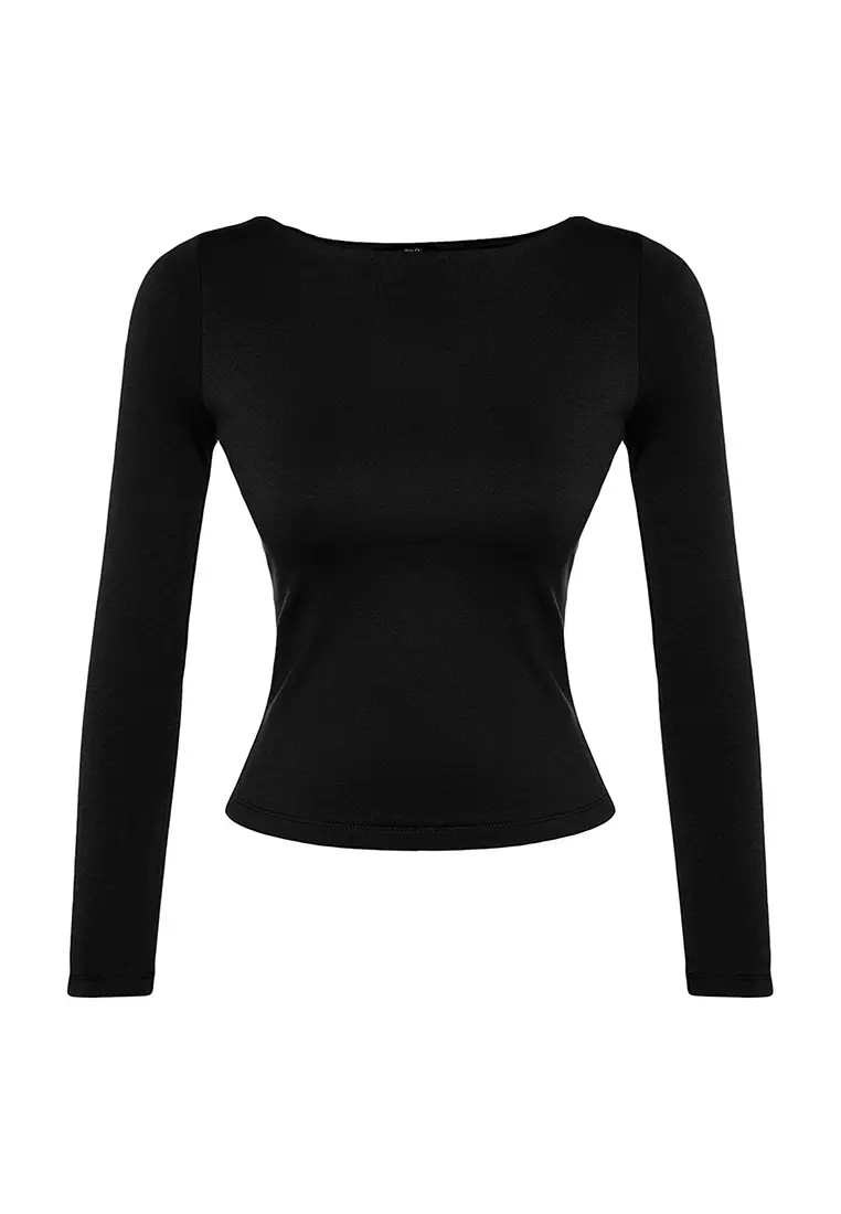 Flexible Boat Neck Fitted/Sticky Knitted Top