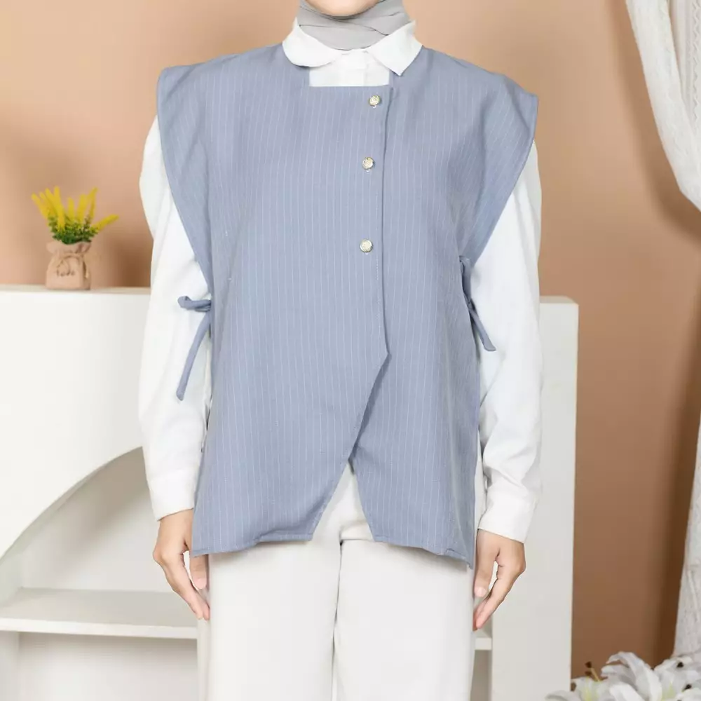 Devara Vest - Powder Gray M19548 R87S3