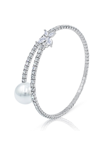 SO SEOUL silver Everleigh Butterfly Diamond Simulant with White Pearl Open Bangle E566EAC0EF1394GS_1
