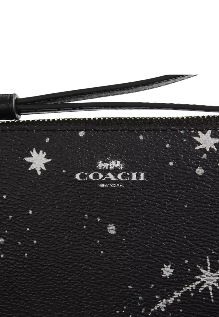 Corner Zip Wristlet With Star Print CCK76