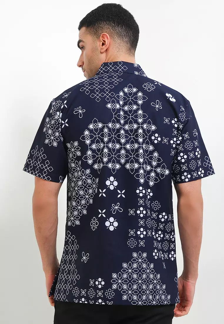 Hem Lengan Pendek Pria Reguler Fit Full Furing Rianty Saptha Navy