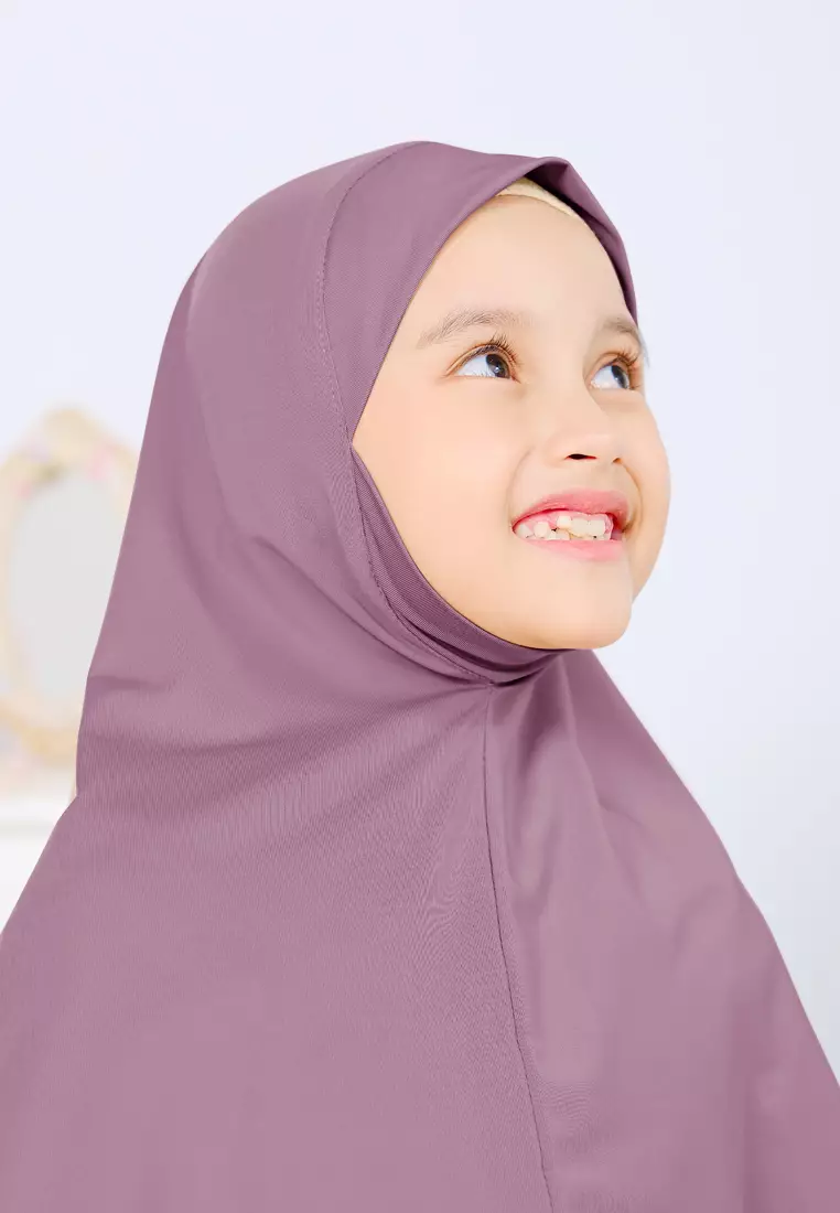 Cotton Bee - Jennaira Bergo Dagu | Hijab Instan Anak Non Pad - M