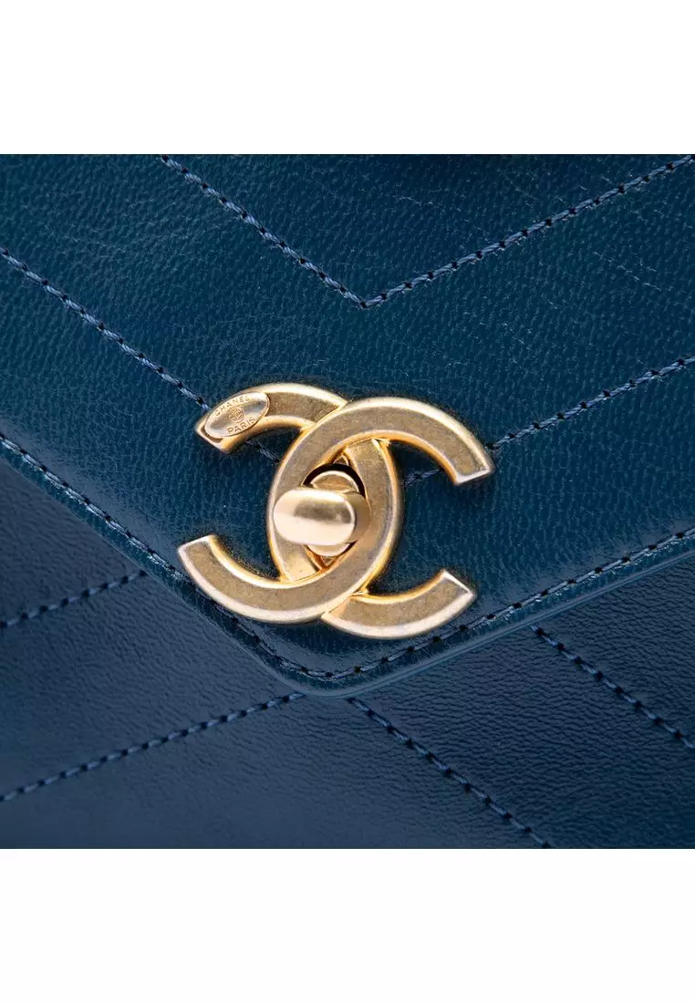 Pre-Loved Chanel Small Chevron Lambskin Stitched Envelope Flap
